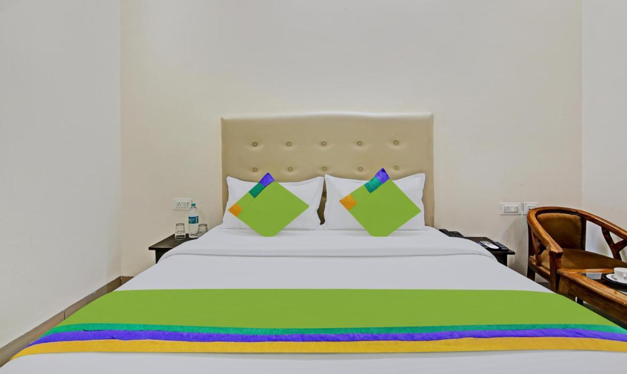 Treebo Royal Empire Adarsh Nagar, Chandigarh Hotel Eksteriør billede