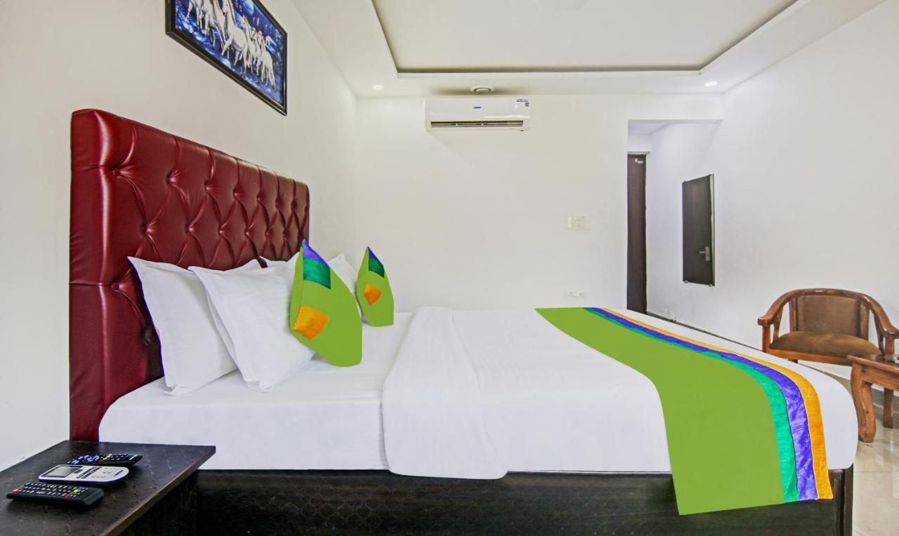 Treebo Royal Empire Adarsh Nagar, Chandigarh Hotel Eksteriør billede